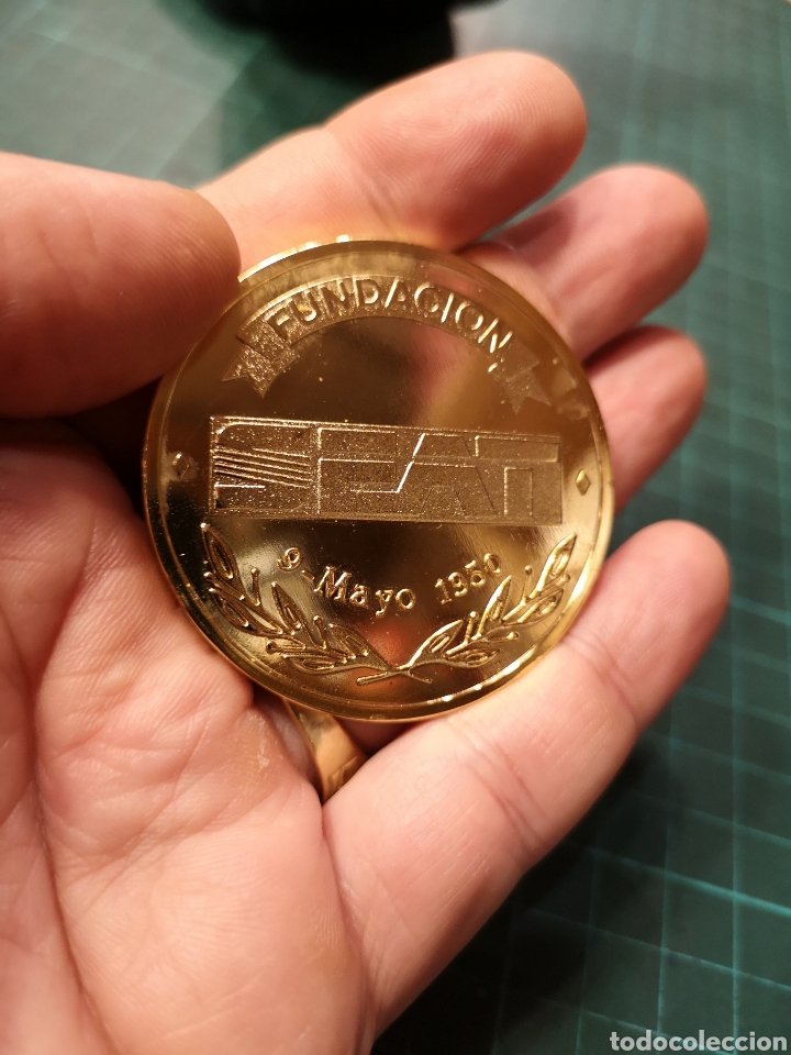 Trofeos y medallas: Moneda Seat Wolkswagen Audi - Foto 5