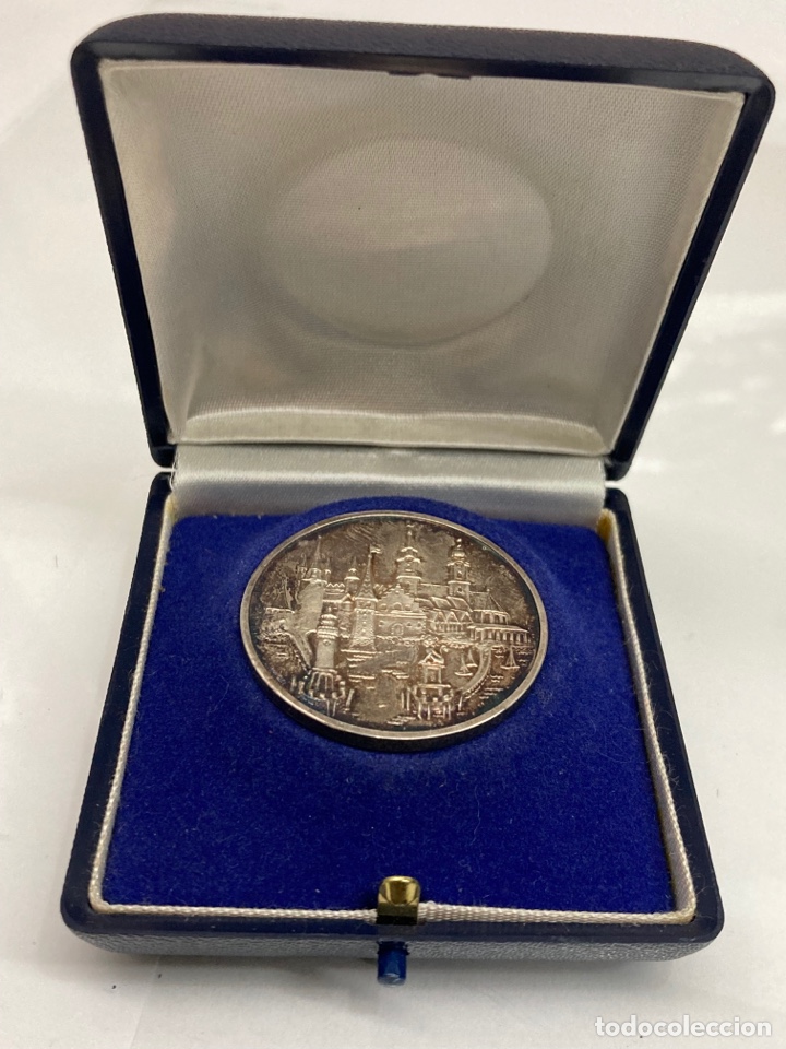 Trofeos y medallas: Medalla de plata conmemorativa - Foto 3