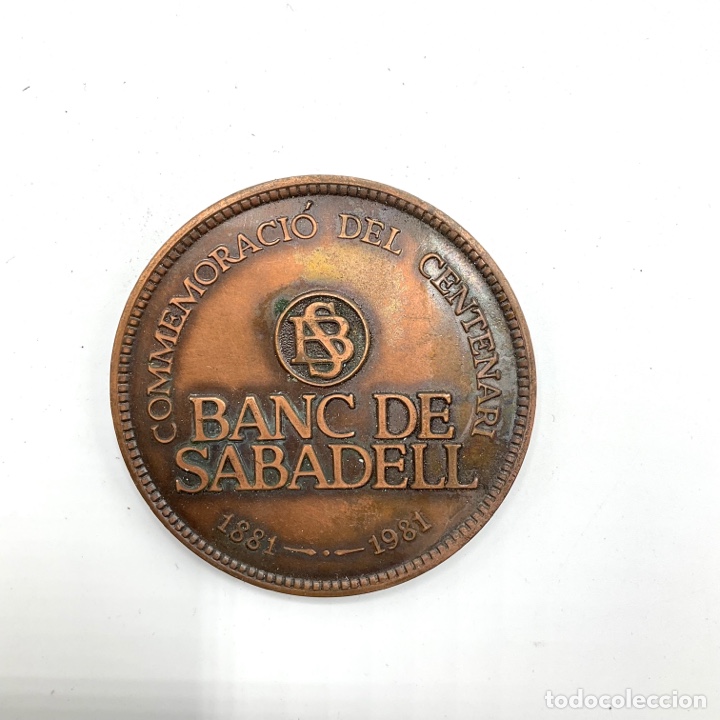 Trofeos y medallas: Medalla Commemoraci&oacute; del Centenari del BANC DE SABADELL 1881 - 1981 - Foto 2