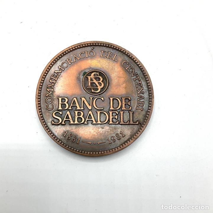Trofeos y medallas: Medalla Commemoraci&oacute; del Centenari del BANC DE SABADELL 1881 - 1981 - Foto 4