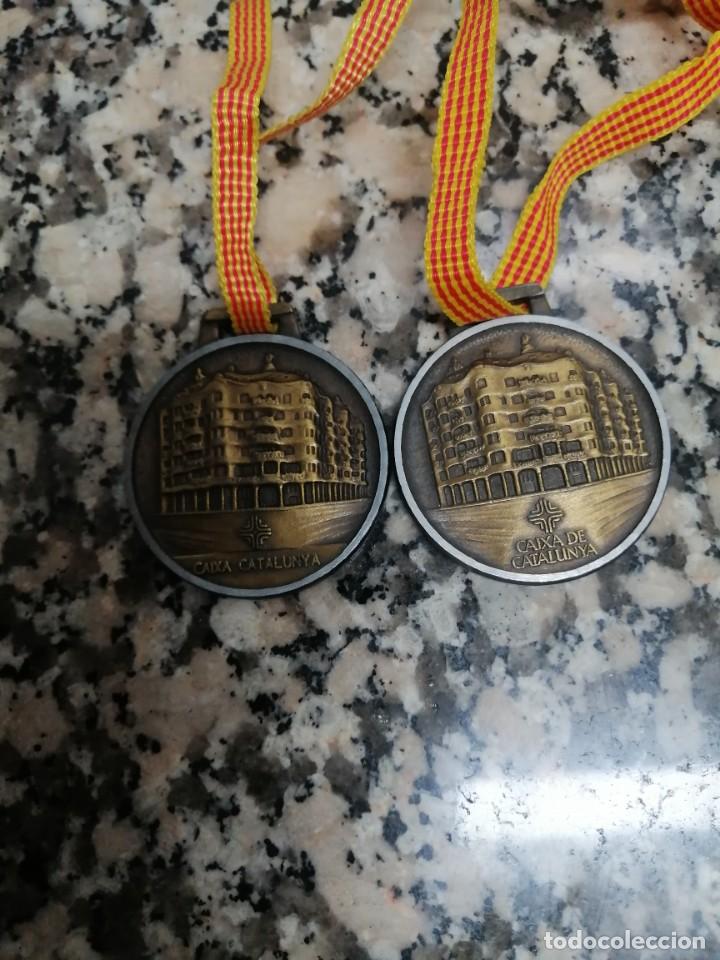 Trofeos y medallas: 2 MEDALLAS CAIXA DE CATALUNYA - Foto 1