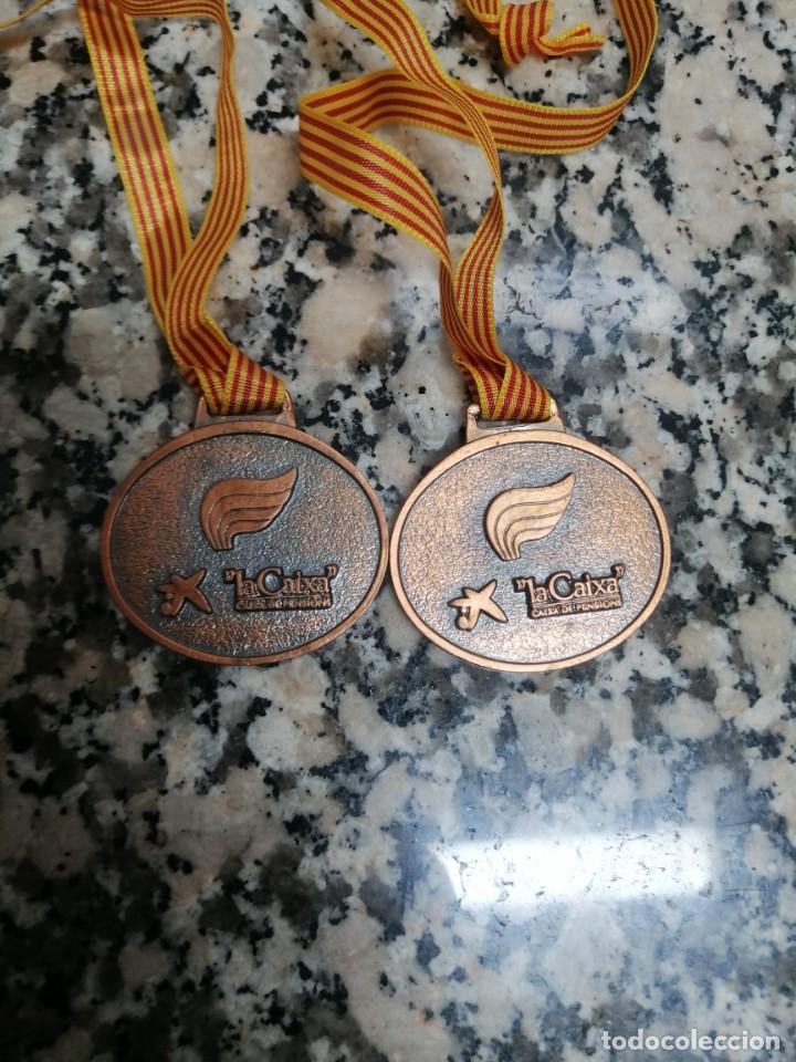 Trofeos y medallas: 2 MEDALLAS CAIXA DE PENSIONS - Foto 1