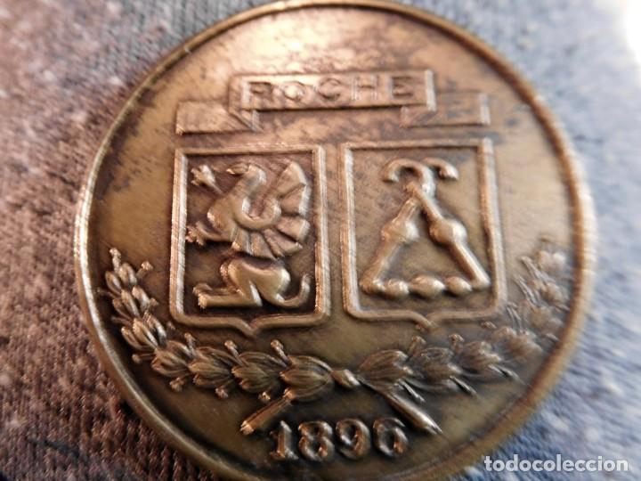 Trofeos y medallas: Medalla de bronce, conmemorativa, 1895, laboratorios Roche - Foto 2