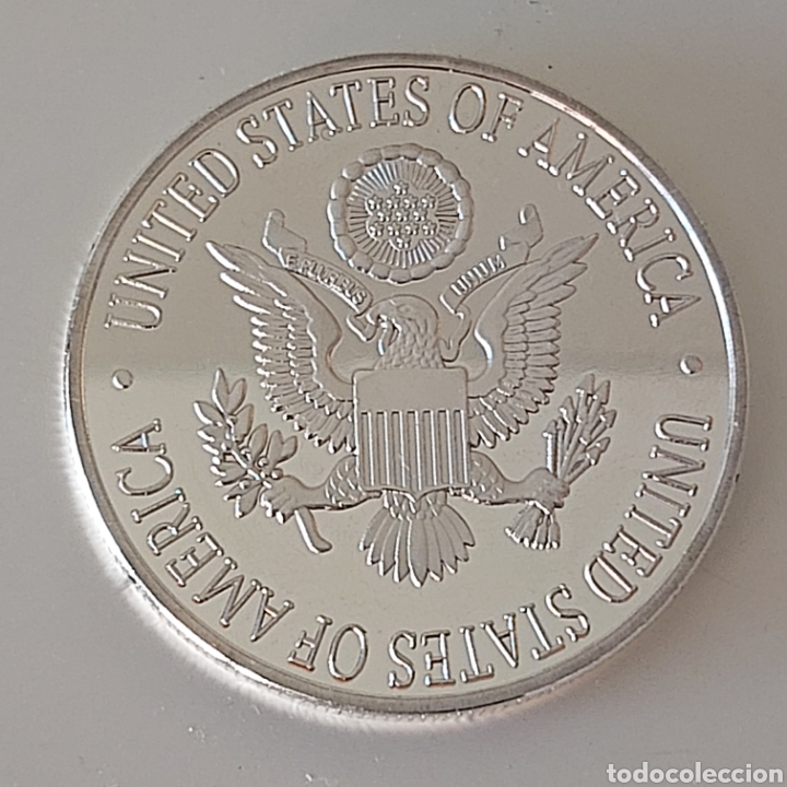 Trofeos y medallas: EXCLUSIVA MONEDA DE PLATA DEL REY DEL ROCK, ELVIS. REF S4 M CG - Foto 3