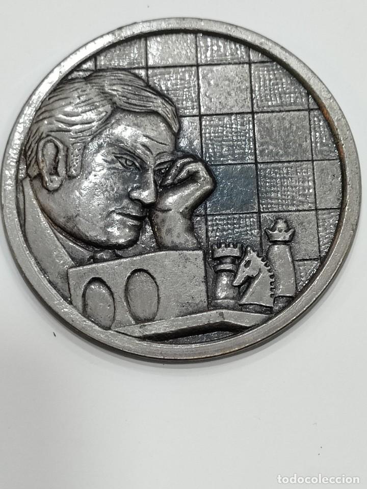 Trofeos y medallas: Medalla AJEDREZ - Foto 1