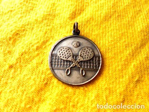 Trofeos y medallas: medalla paddle diametro 3 cm - Foto 1