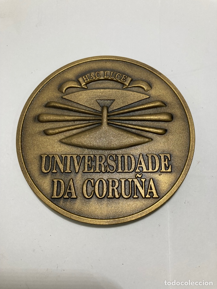 Trofeos y medallas: MEDALLA CONMEMORATIVA DE BRONCE - UNIVERSIDADE DA CORU&Ntilde;A - Foto 1