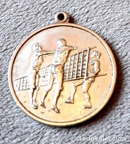 Trofeos y medallas: medalla de voley de metal - Foto 1