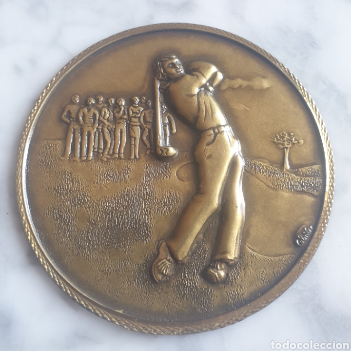 Trofeos y medallas: Medalla chapa Cebrian deportiva Golf bronce - Foto 1