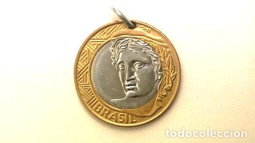 Trofeos y medallas: medalla moneda de 1 real adaptada para colgar - Foto 1