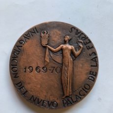 Trofeos y medallas: MEDALLA CONMEMORATIVA. INAUGURACIÓN DEL NUEVO PALACIO DE LAS FERIAS, 1969 - 1970. FERIA MVESTRARIO I