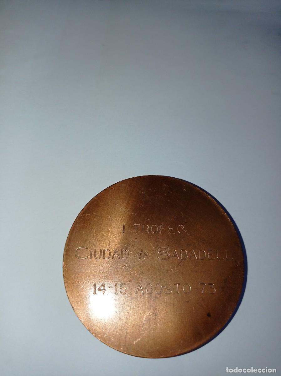Trofeos y medallas: Medalla 1er trofeo Ciudad de Sabadell 1973. - Foto 2