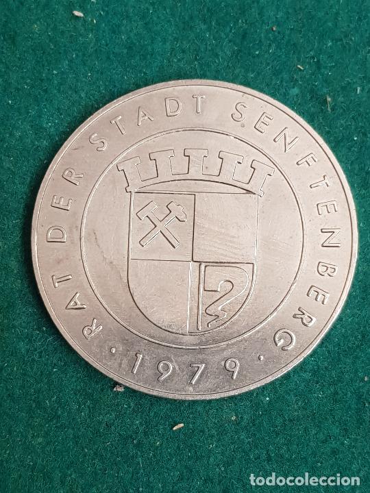 Trofeos y medallas: RAT DER STADT SENFTENBERG 1979 - Foto 1