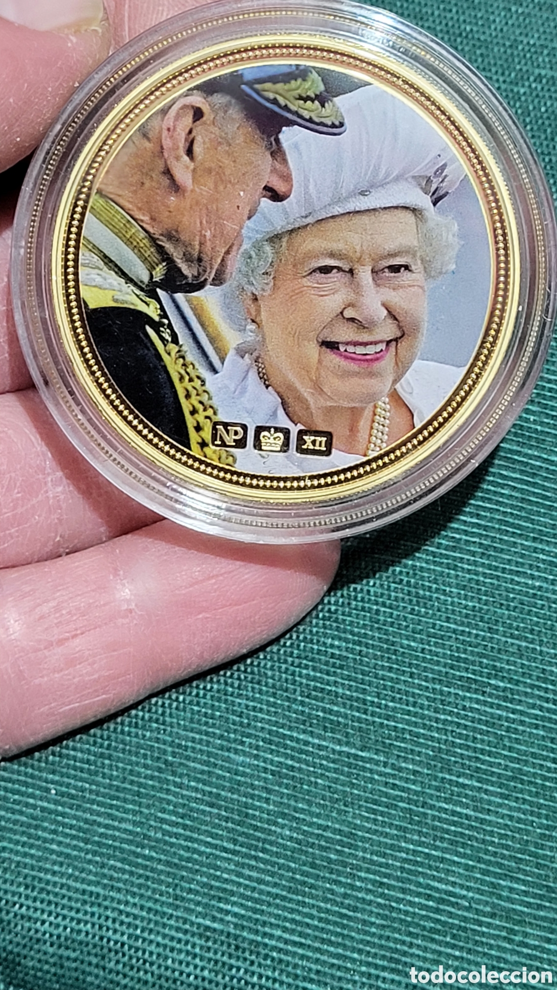 Trofeos y medallas: Medalla conmemorativa Elizabeth ll - Foto 1