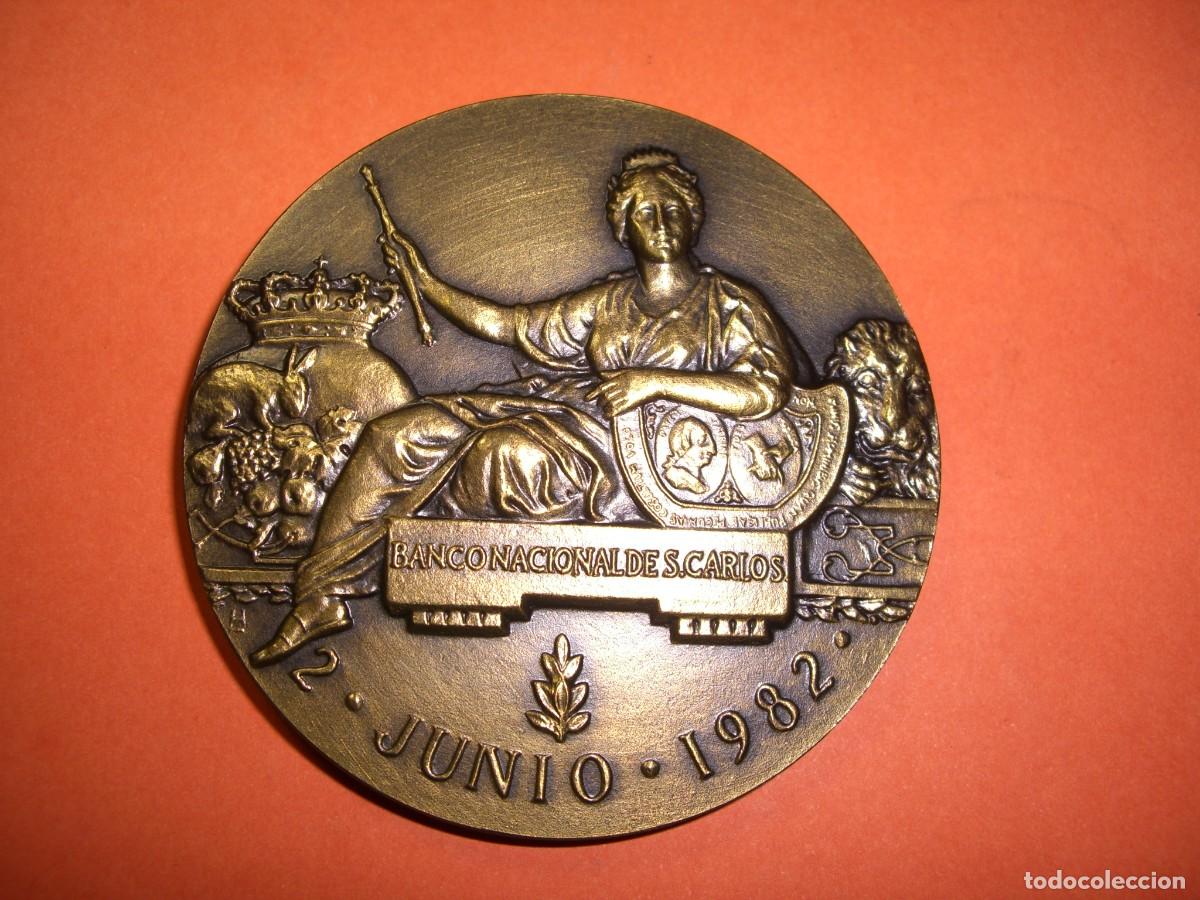 Trofeos y medallas: MEDALLA BICENTENARIO DEL BANCO DE ESPA&Ntilde;A 1782 1982 - Foto 1