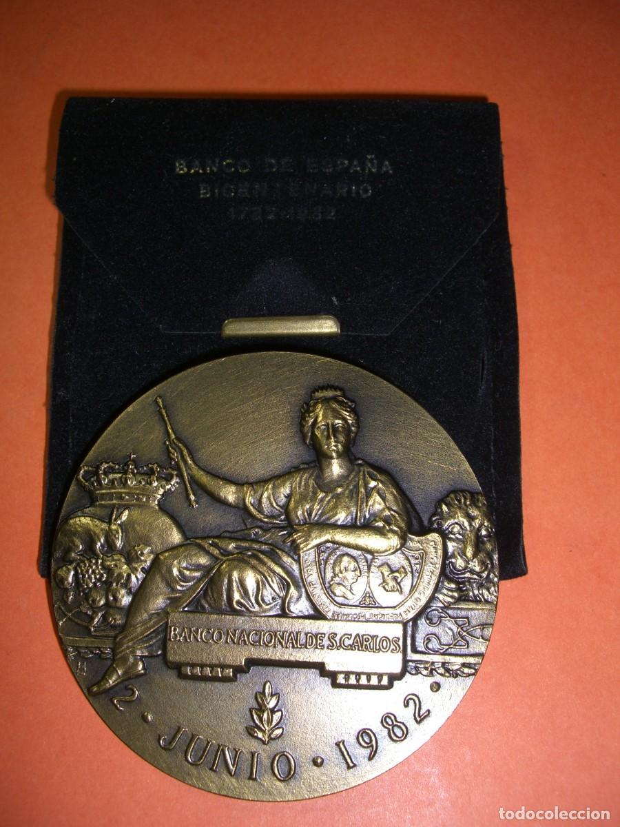 Trofeos y medallas: MEDALLA BICENTENARIO DEL BANCO DE ESPA&Ntilde;A 1782 1982 - Foto 6
