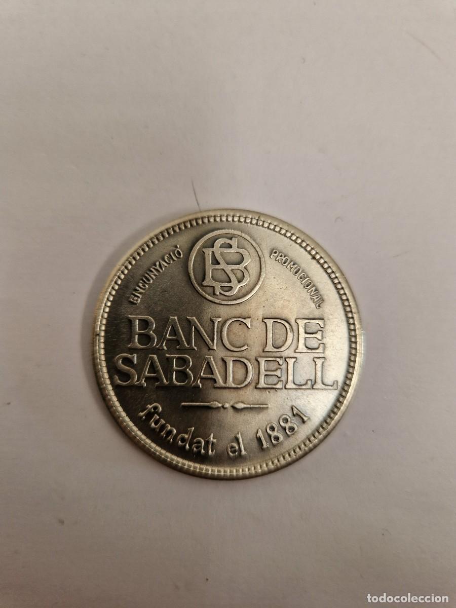 Trofeos y medallas: MEDALLA DEL BANCO SABADELL. ALFONSO XII - Foto 2