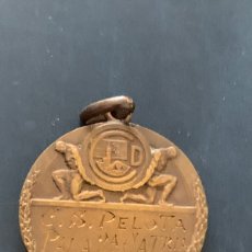 Trofeos y medallas: MEDALLA L BERGARECHE SUB CAMPEÓN 1933. Lote 401921779