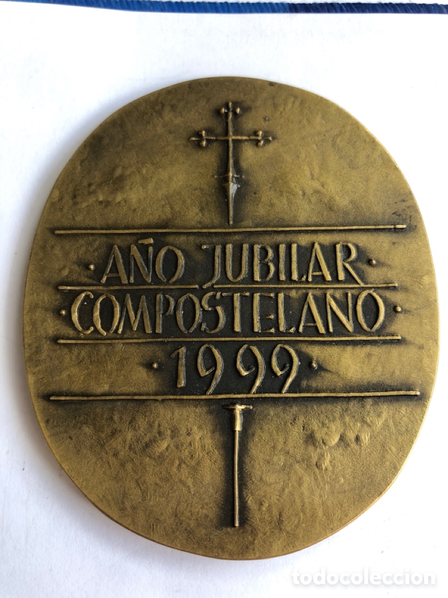 Trofeos y medallas: MEDALLA A&Ntilde;O JUBILAR COMPOSTELANO 1999 - Foto 3