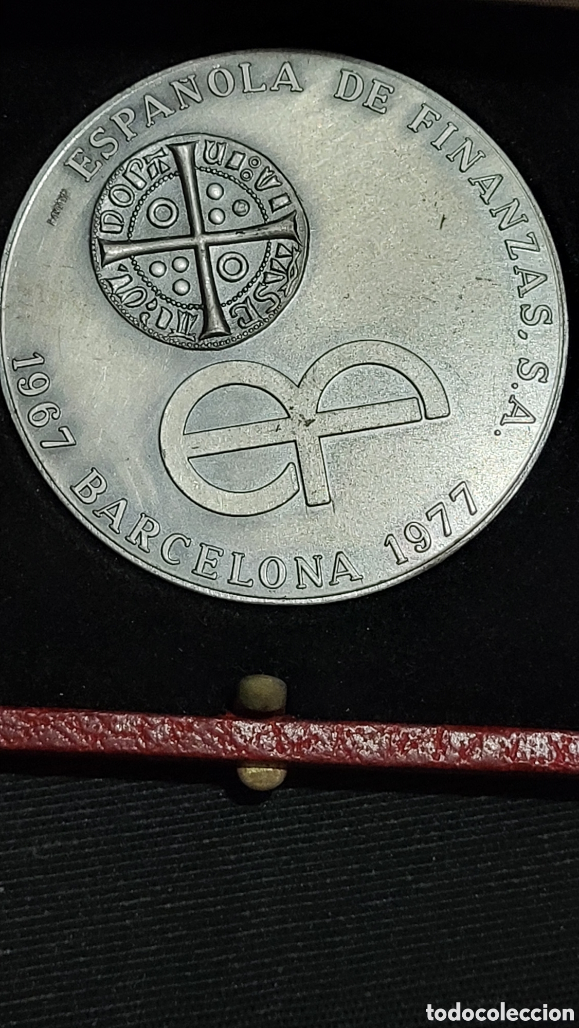 Trofeos y medallas: Medalla Espa&ntilde;ola de Finanzas - Foto 2