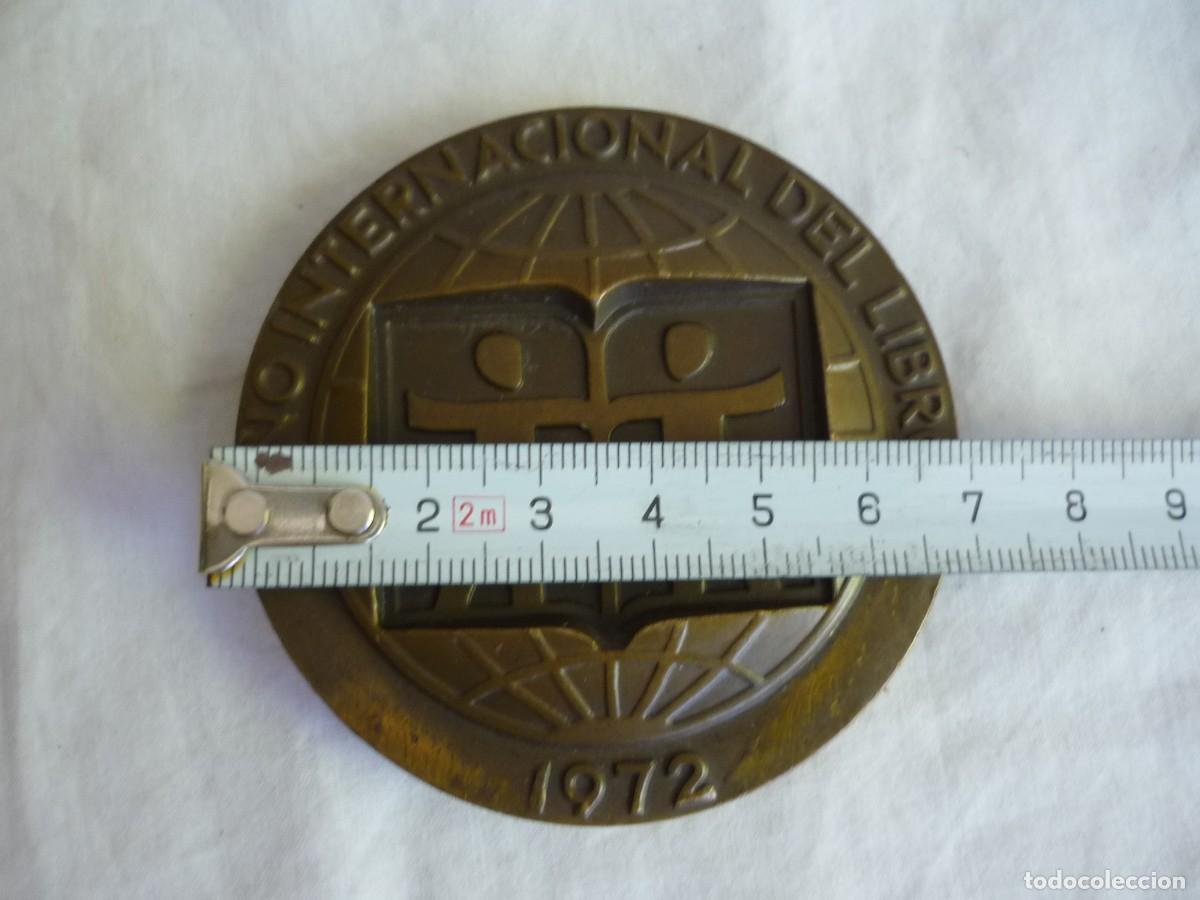 Trofeos y medallas: Medalla de bronce A&ntilde;o Internacional del Libro 1972 - Foto 5