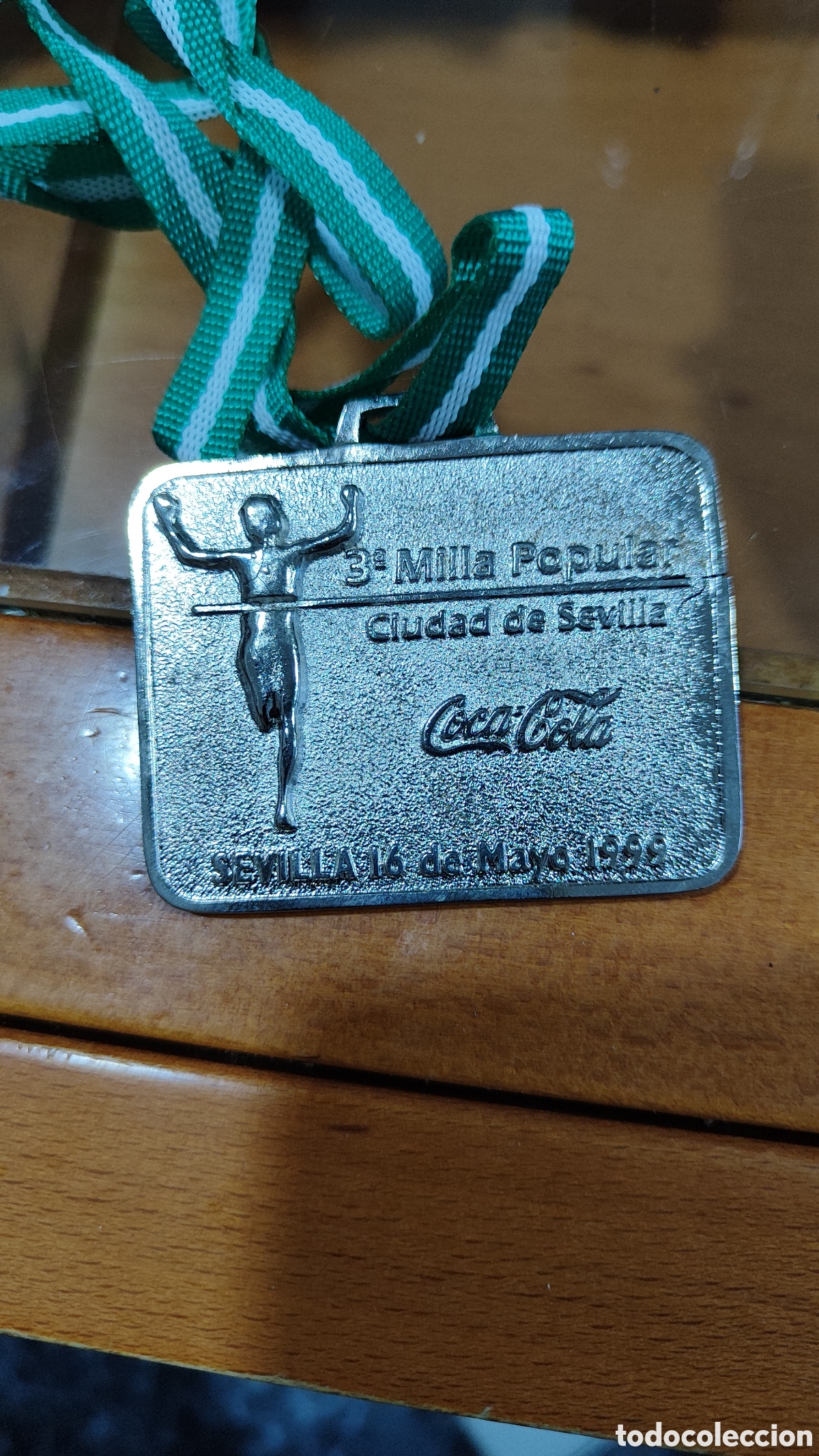 Trofeos y medallas: MEDALLA DEPORTIVA 1999 - Foto 1
