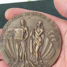 Trofeos y medallas: MEDALLA BRONCE I EXPOSICIÓN-FERIA DE LA MONEDA Y MEDALLA 1973 LA NR 453-600 FIRMADA CABRAL ANTUNES