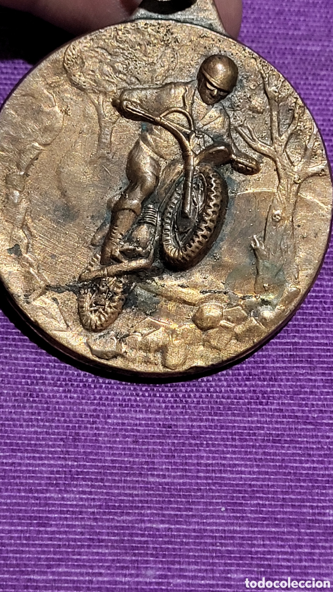 Trofeos y medallas: Medalla antigua bronce - Foto 1
