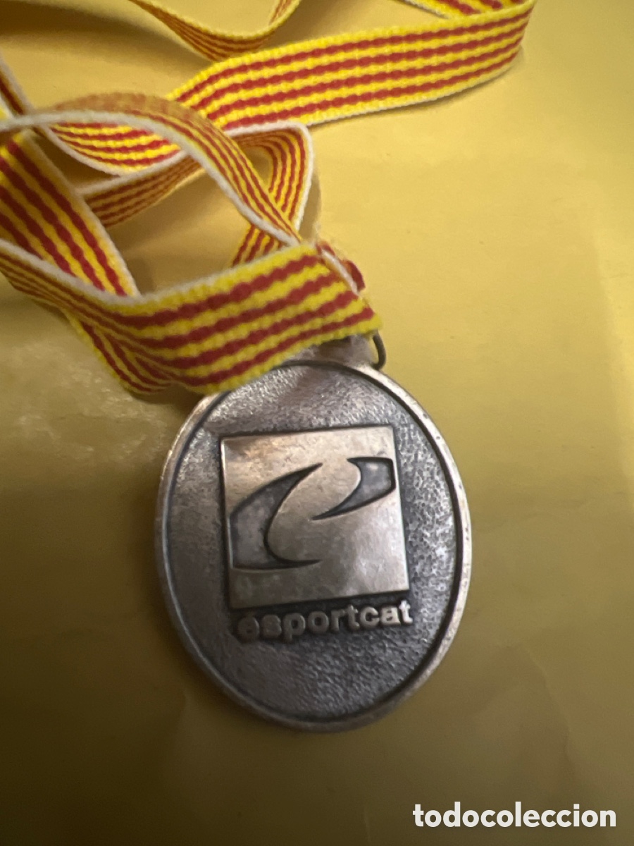 Trofeos y medallas: T1/C0/86. MEDALLA C.E.E.B. XXV ANIVERSARI -ESPORTCAT - Foto 2