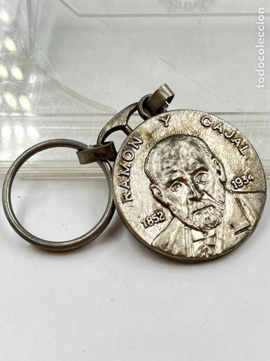 Trofeos y medallas: MEDALLA CONMEMORATIVA RAMON Y CAJAL - Foto 1