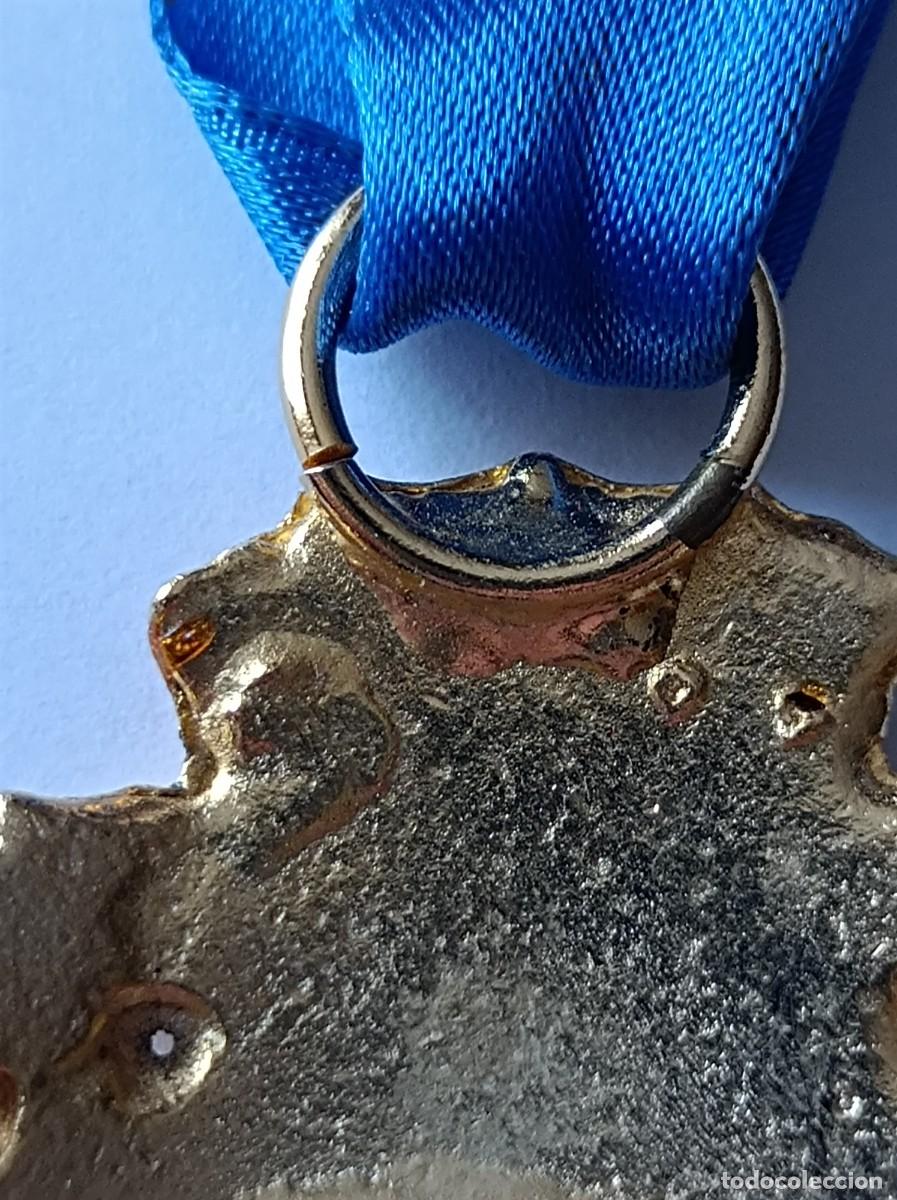 Trofeos y medallas: MEDALLA CON FLOR DE LYS Y CINTA ZUL - Foto 6