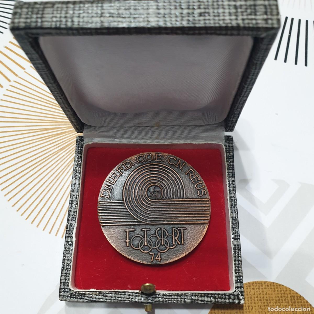 Trofeos y medallas: MEDALLA TOTSPORT 1974 - Foto 3