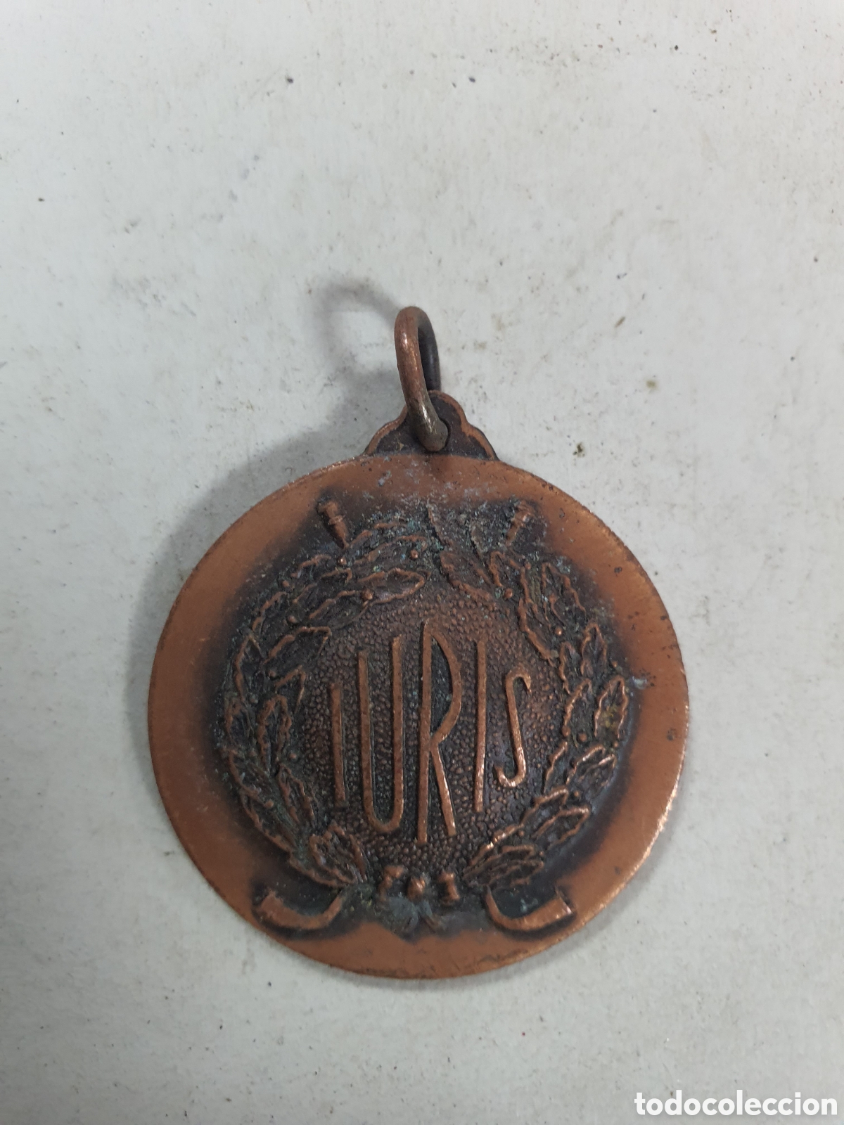 Trofeos y medallas: Medalla iuris - Foto 1