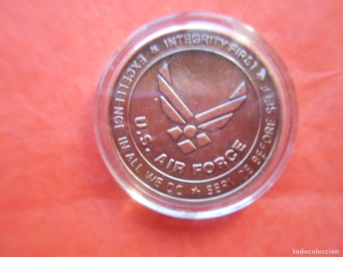 Trofeos y medallas: MONEDA CONMEMORATIVA U.S. AIR FORCE B-17 BOMBER - Foto 2