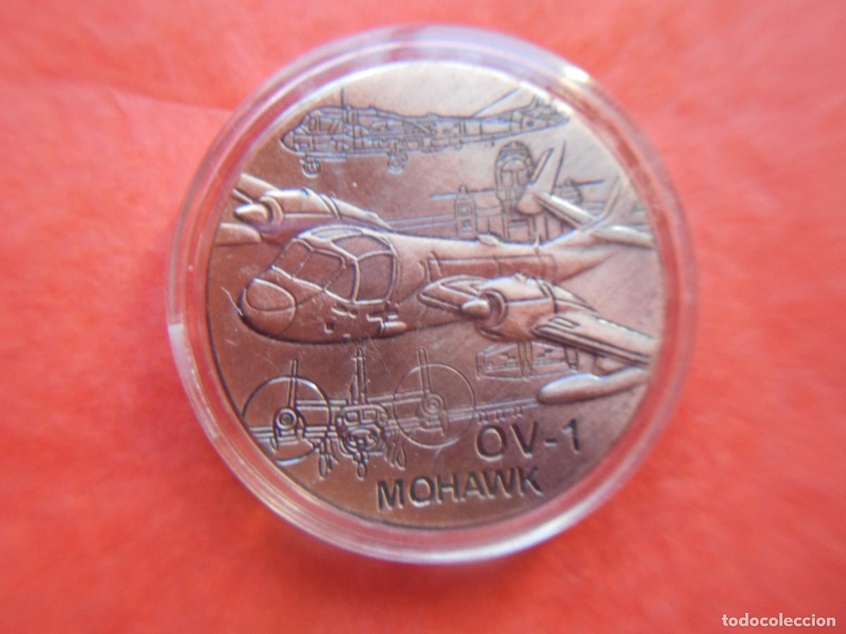 Trofeos y medallas: MONEDA CONMEMORATIVA U.S. AIR FORCE OV-1 MOHAWK - Foto 1
