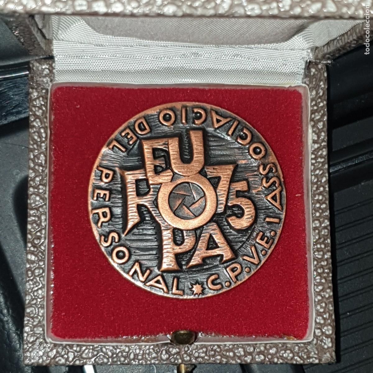 Trofeos y medallas: MEDALLA RAMON FERRAN , EUROPA 75 - Foto 1