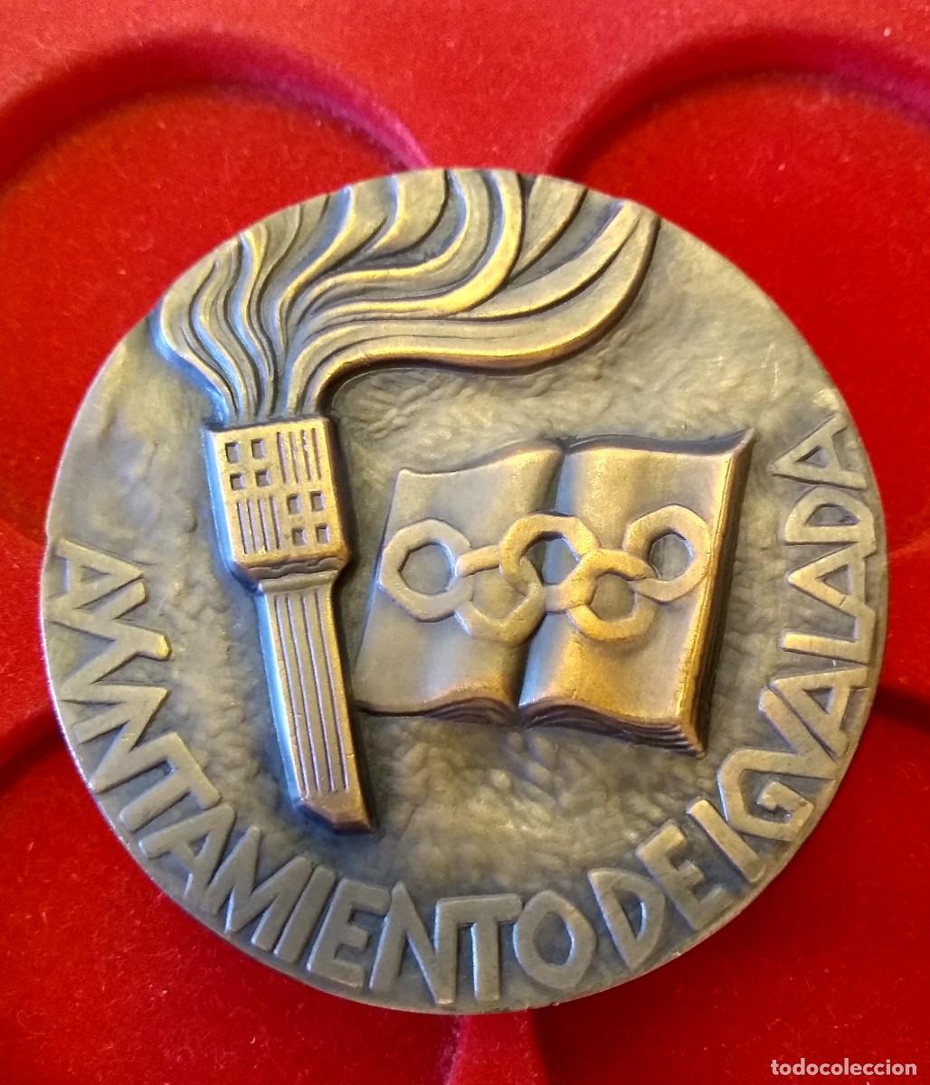Trofeos y medallas: IGUALADA MEDALLA GARICANO GO&Ntilde;I 1968 - Foto 2