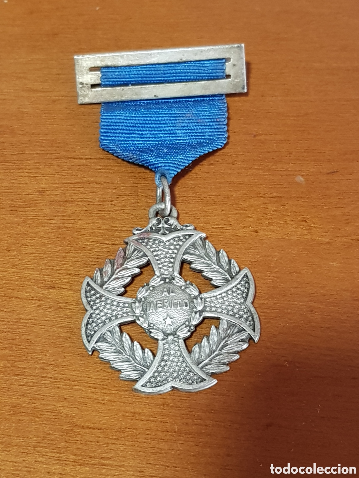 Trofeos y medallas: MEDALLA ESCOLAR AL M&Eacute;RITO CON CINTA - Foto 1