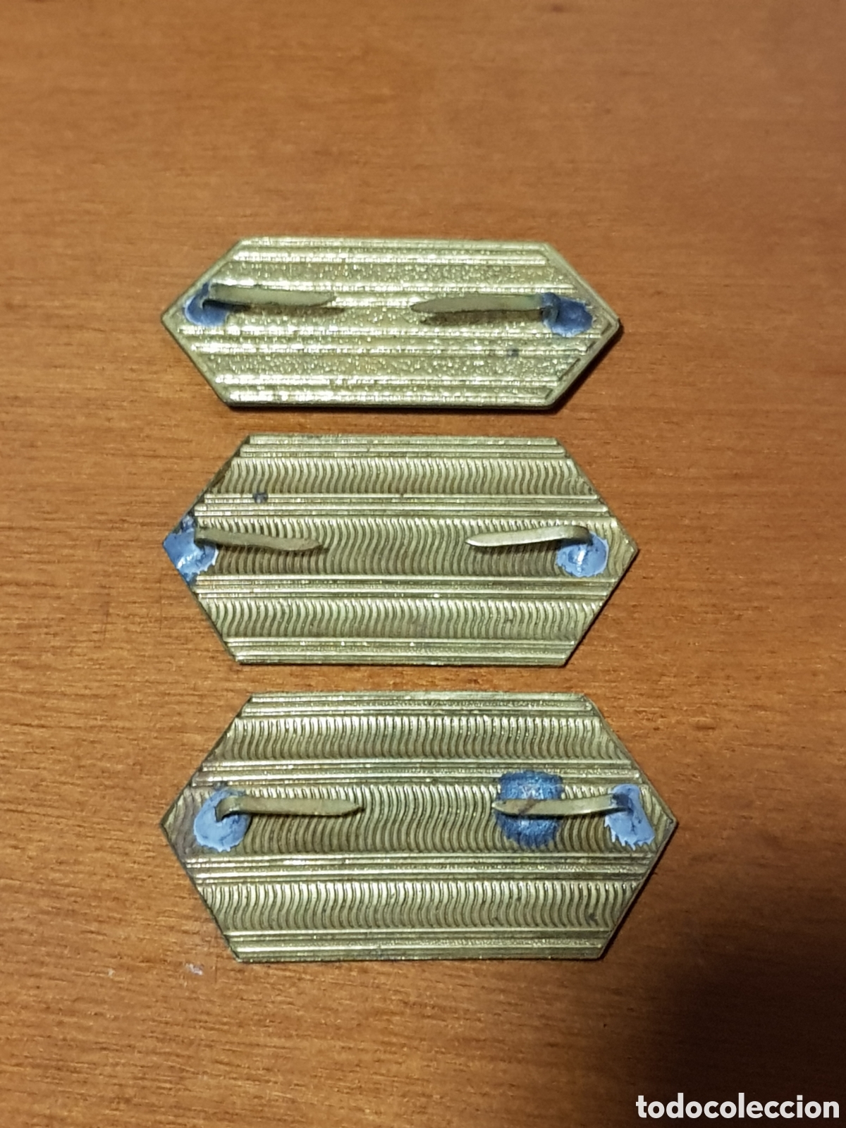 Trofeos y medallas: Lote de 3 sardinetas de sargento, completas - Foto 2