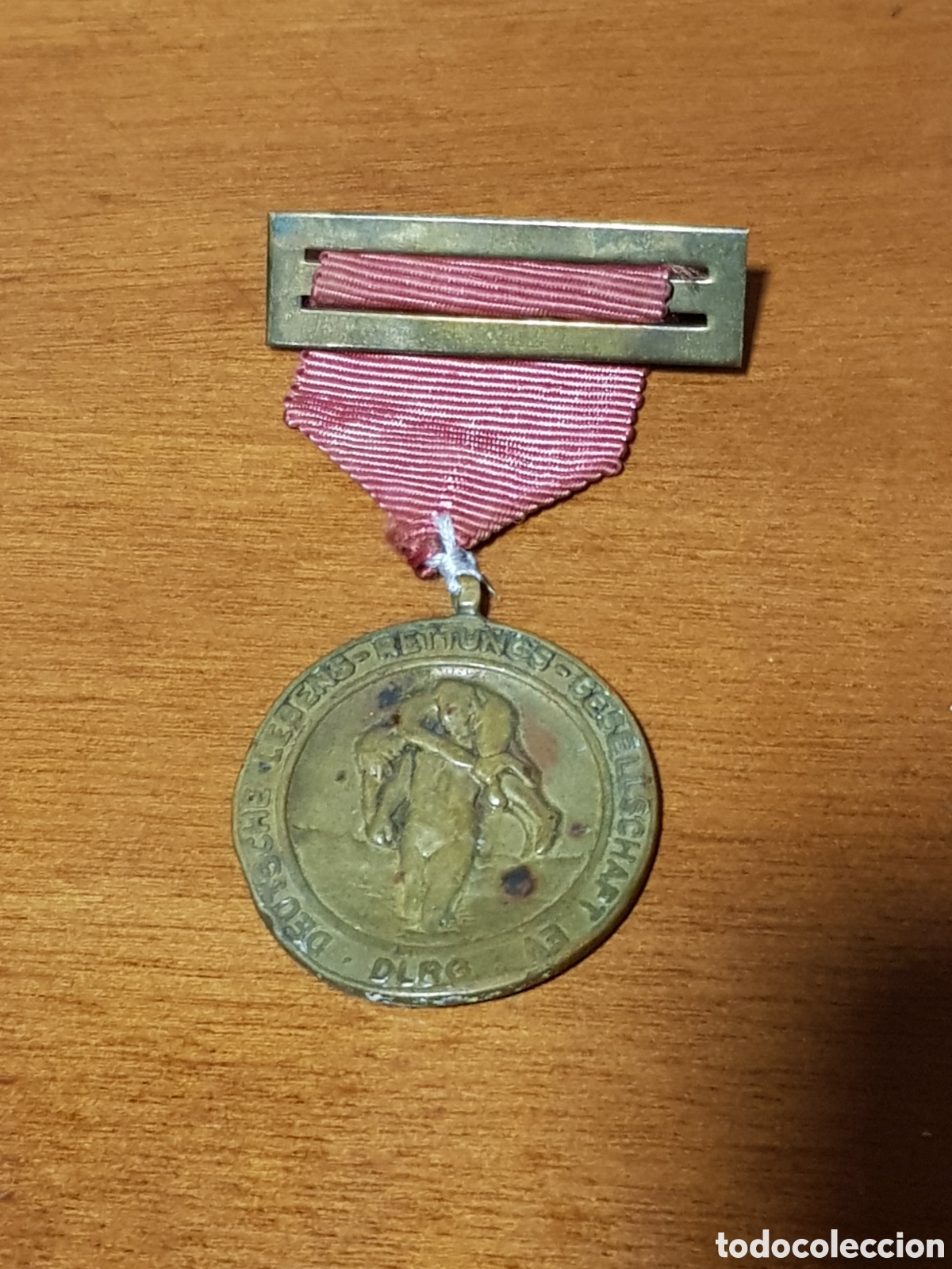 Trofeos y medallas: Medalla extranjera creo que a los h&eacute;roes - Foto 1