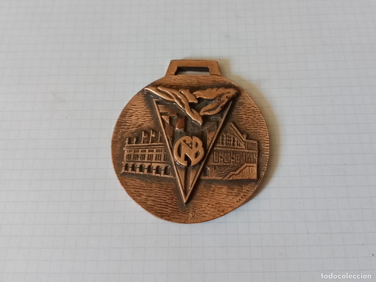 Trofeos y medallas: Medalla de nataci&oacute;n para cuello - Foto 1
