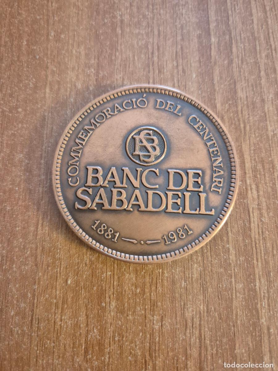 Trofeos y medallas: MEDALLA COMMEMORACIO DEL CENTENARI BANC DE SABADELL 1881 - 1981. - Foto 1