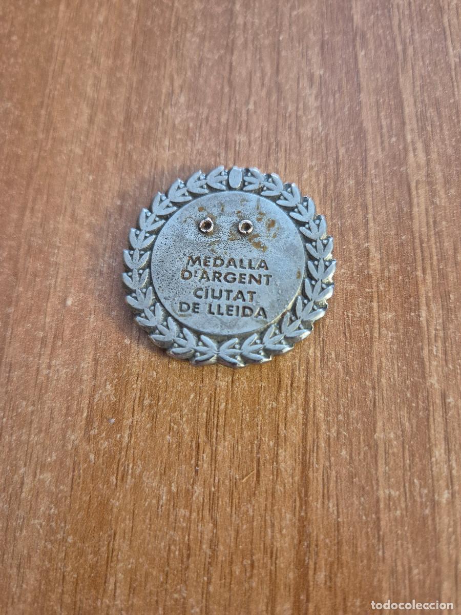 Trofeos y medallas: MEDALLA D`ARGENT CIUTAT DE LLEIDA. - Foto 2