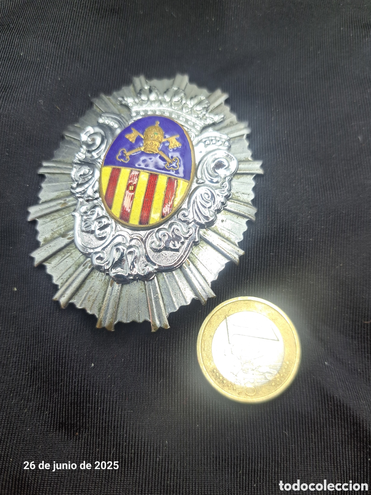 Trofeos y medallas: Preciosa placa de pecho esmaltada desconozco origen - Foto 3
