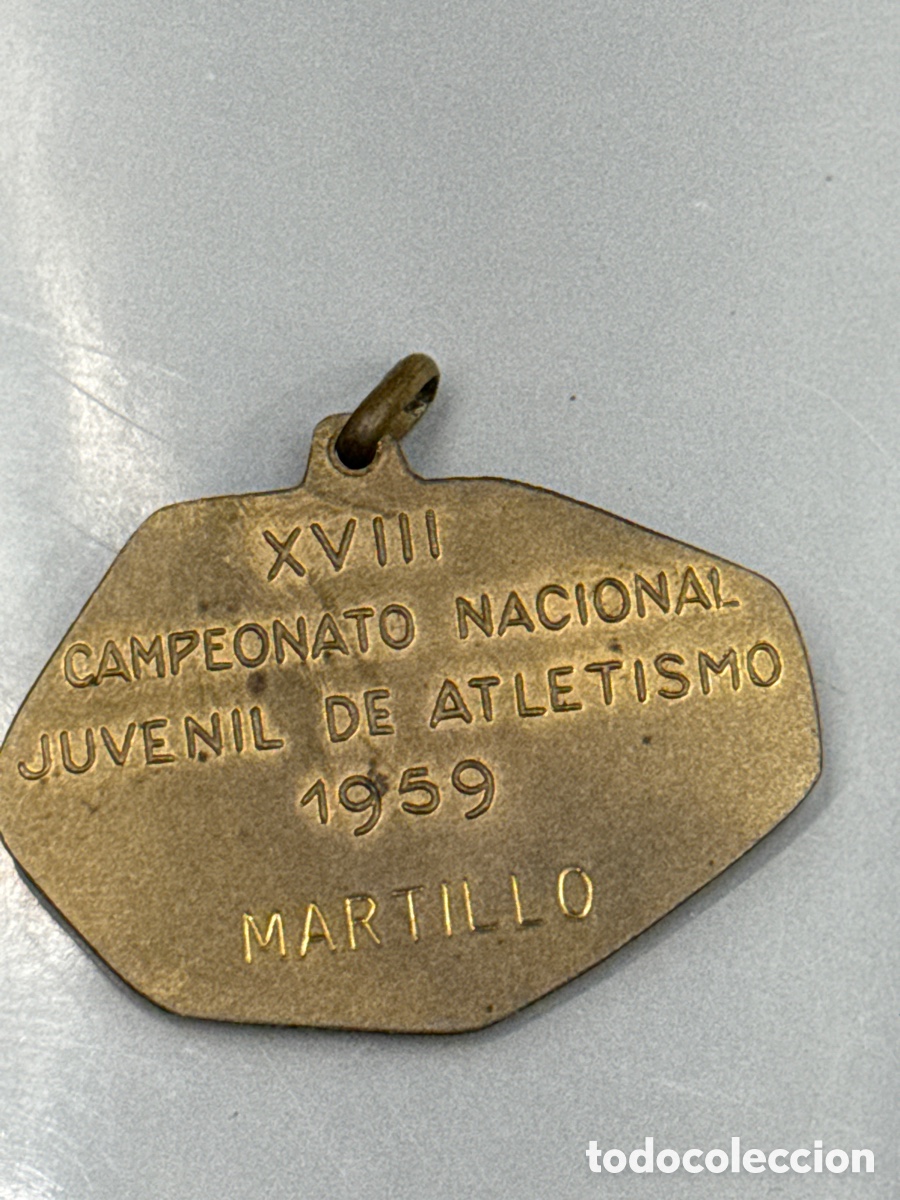 Trofeos y medallas: Medalla 1959 martillo - Foto 3