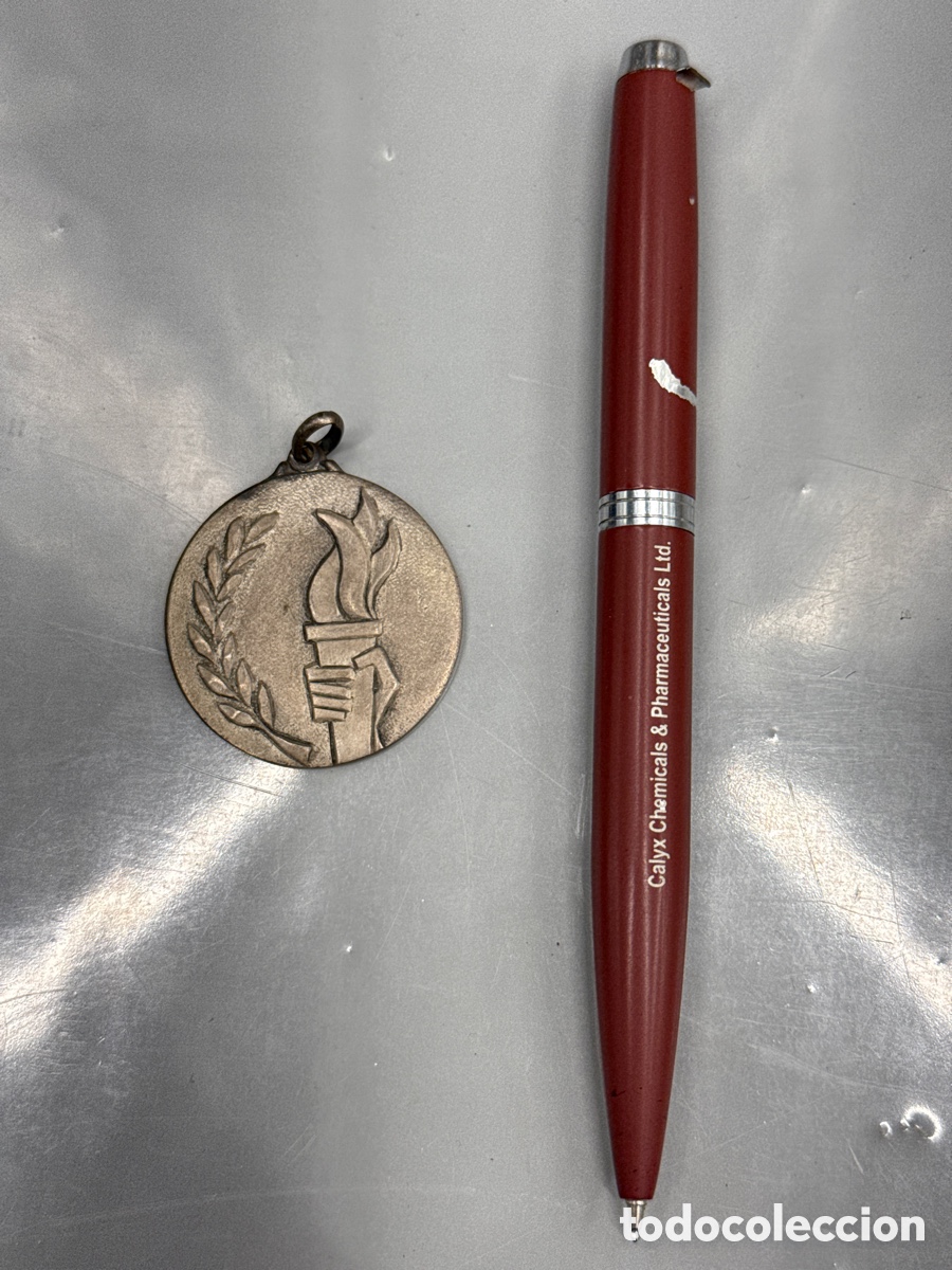 Trofeos y medallas: Medalla deportiva 1959 - Foto 1