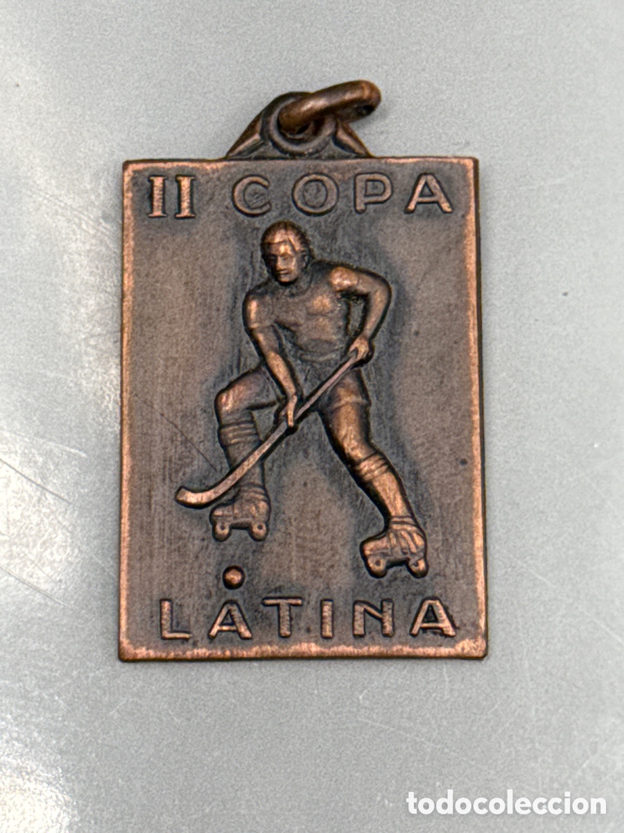 Trofeos y medallas: Medalla II Copa Latina 1964 - Foto 2