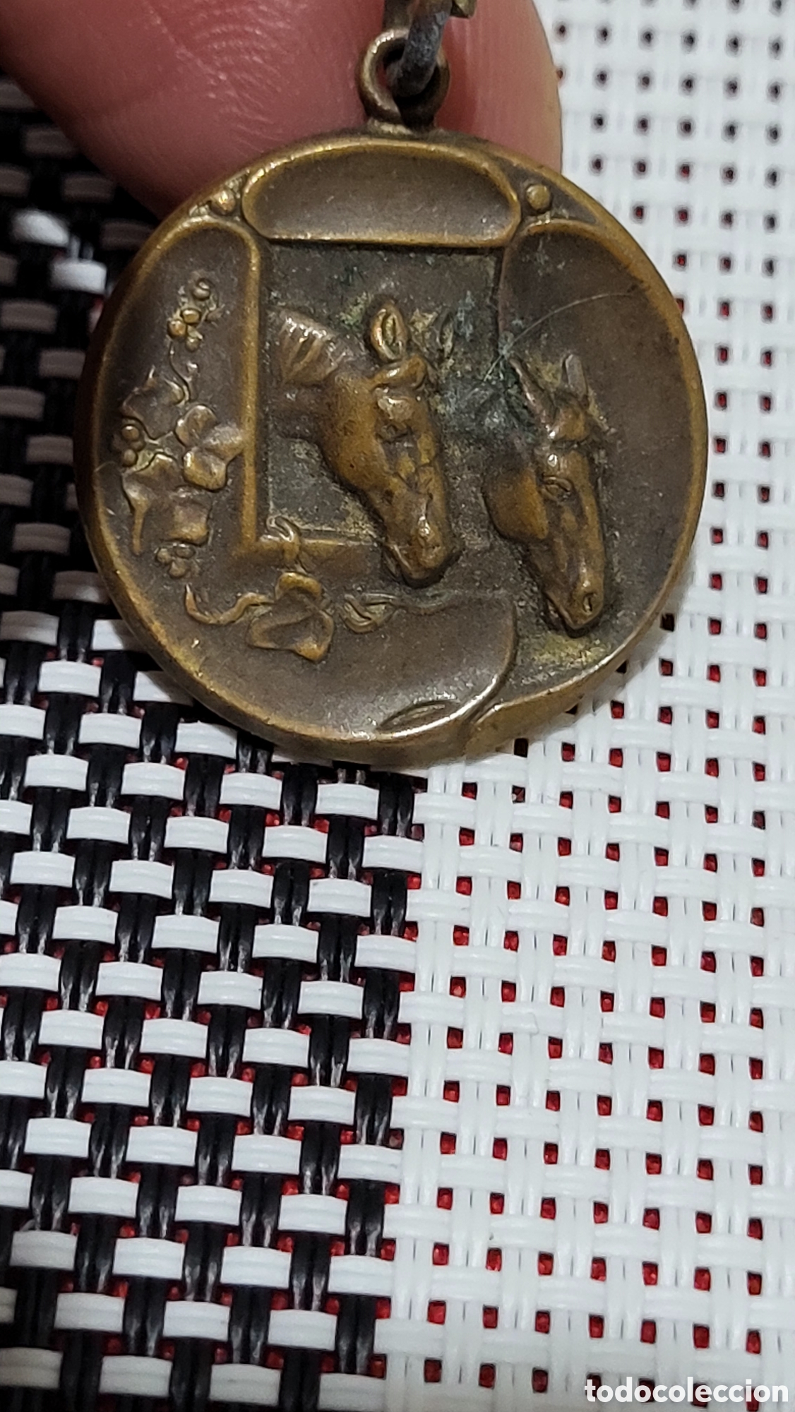 Trofeos y medallas: Antigua medalla Caballos - Foto 1