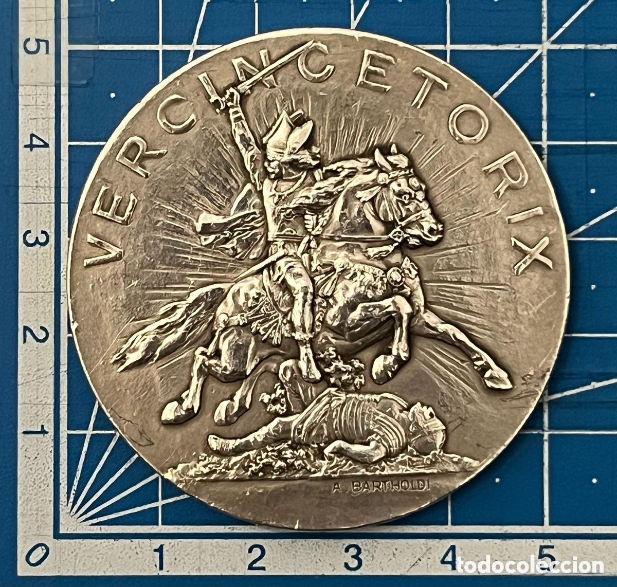 Trofeos y medallas: Medalla de bronce Vercingetorix - Foto 5