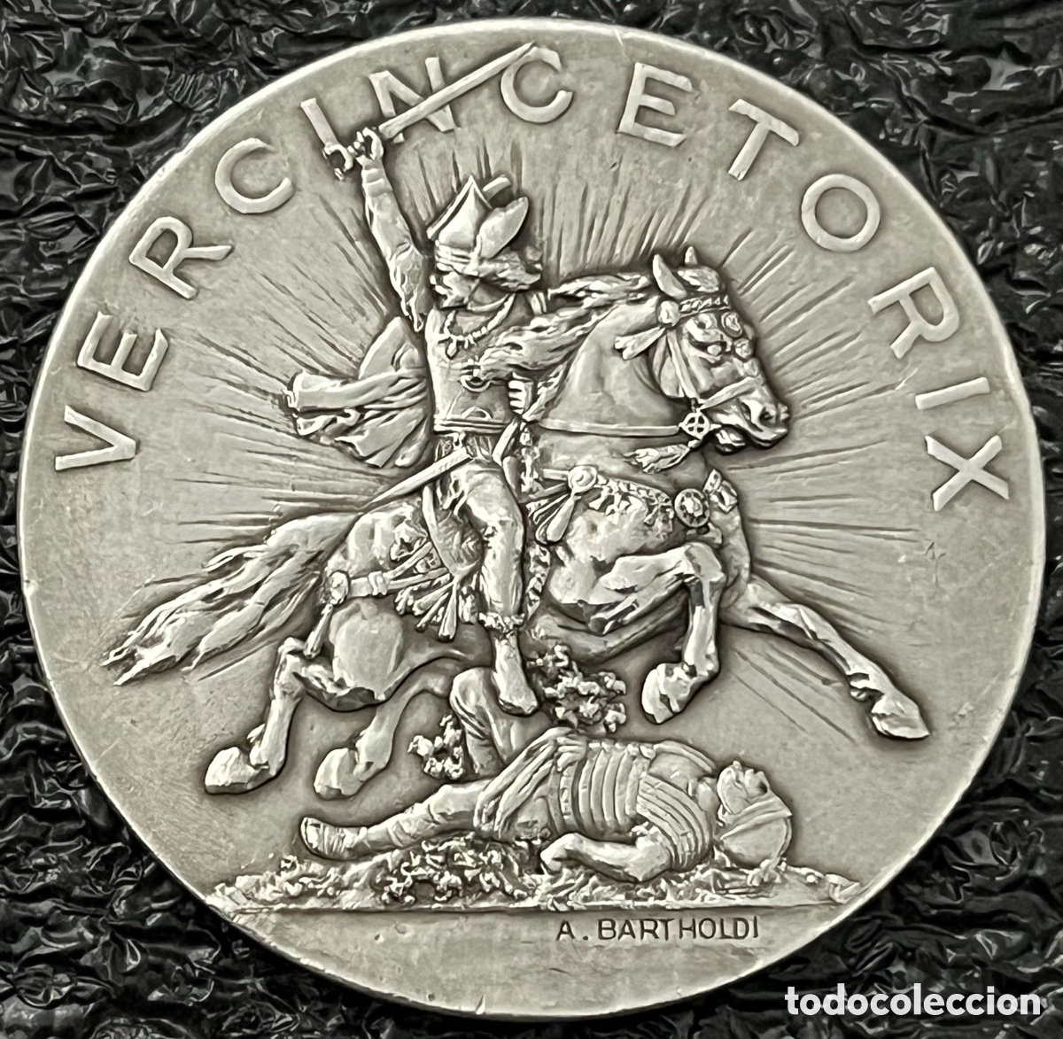 Trofeos y medallas: Medalla de bronce Vercingetorix - Foto 1